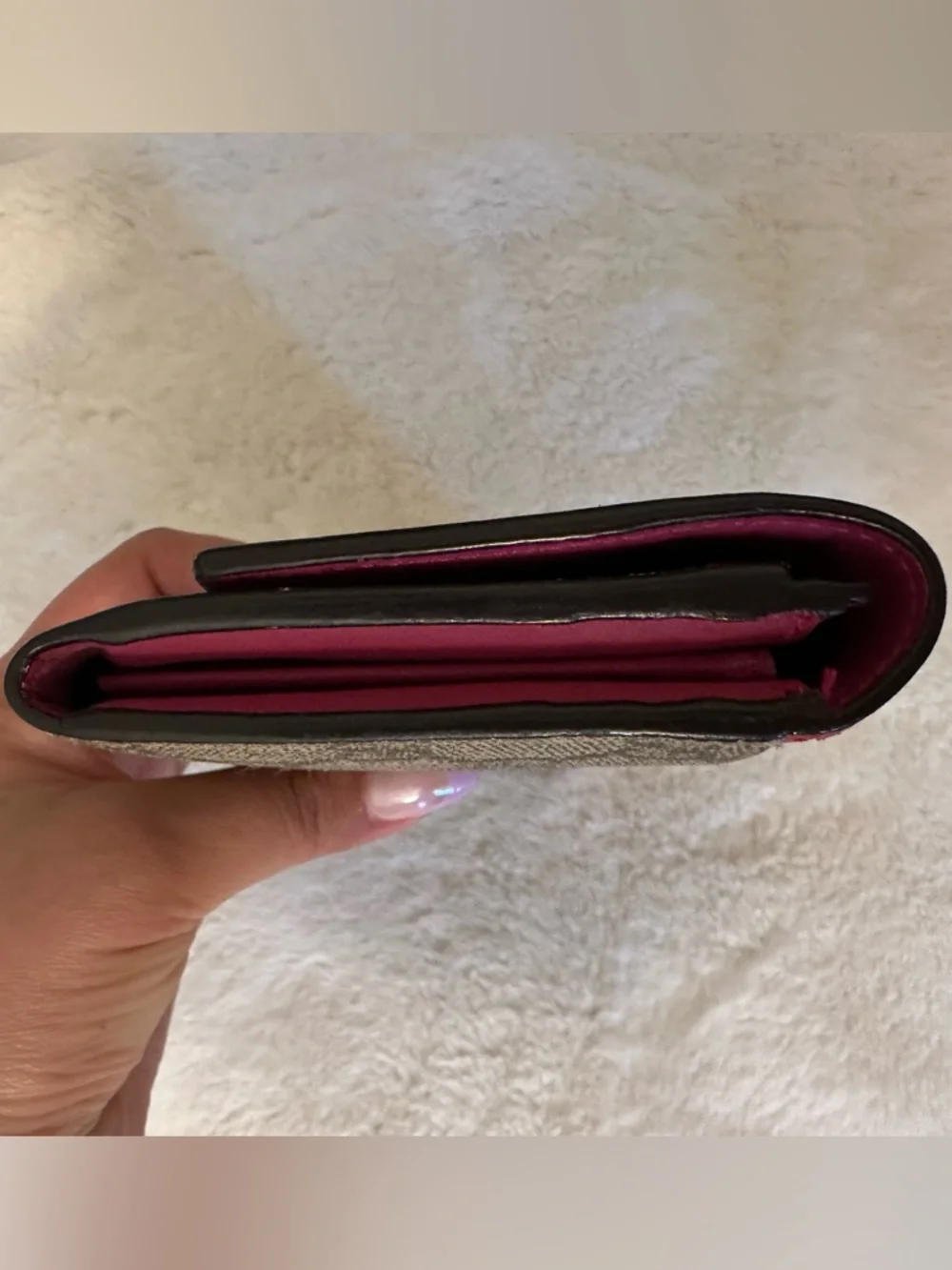 Gucci GG Supreme Canvas Wallet with Pink and Red color way - Picture 6 of 7